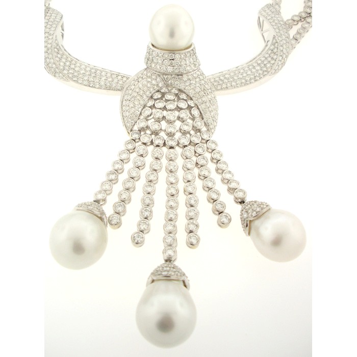 Extravagant Diamond and Pearl Necklace - 1571