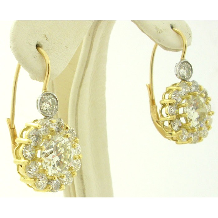 Gorgeous Diamond Earrings  - 1755