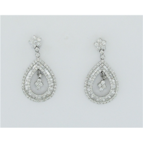 Beautiful Diamond Earrings - z5872