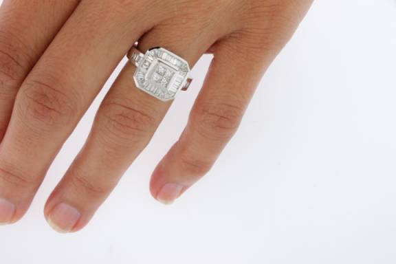 Beautiful Diamond Ring - Y157/63