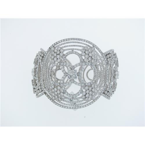 18k  Ladies Diamond Cuff Bracelet
