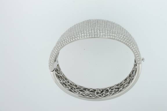 Ladies Diamond Cuff Bangle Bracelet