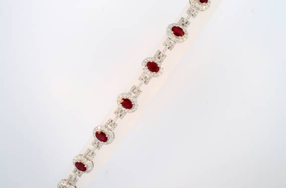 Ladies Diamond and ruby Bracelet - z5904 y290/81