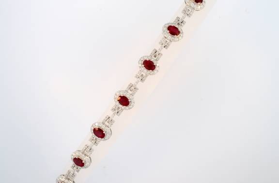 Ladies Diamond and ruby Bracelet - z5904 y290/81 Ladies Diamond and ruby Bracelet - z5904 y290/81