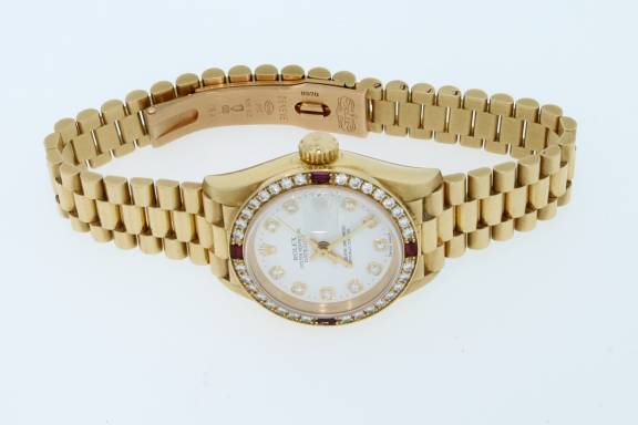 Beautiful Ladies Rolex Presidential factory original diamonds