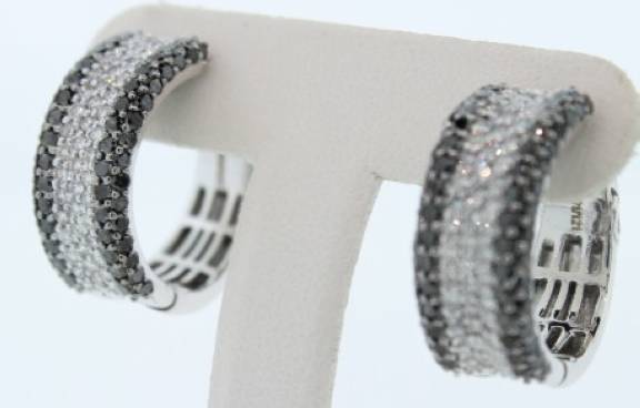 Beautiful Hoop Earrings - z6943 y301/121