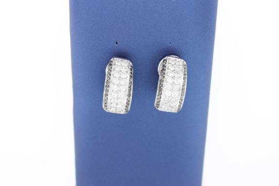 Beautiful Diamond Earrings - z9608 y297/62