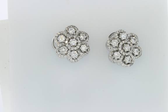 !4k Ladies 2.87 ct Cluster Diamond Earrings - z4093 y226/182