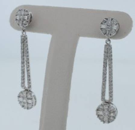 Beautiful Diamond Earrings - z5811 y292/171s