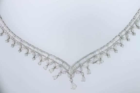 Beautiful Necklace - z5149 y280/13