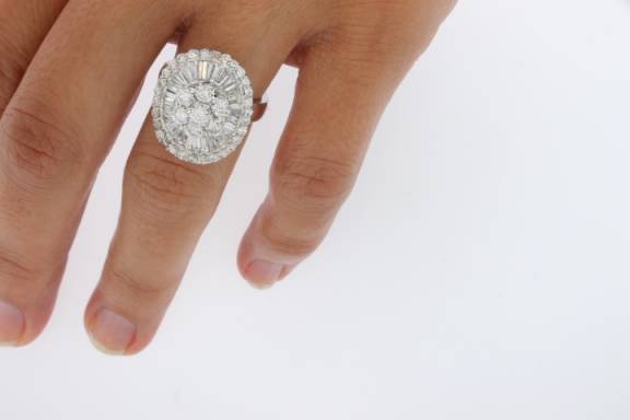 Beautiful Diamond cocktail Ring - Z2869 Y177/152