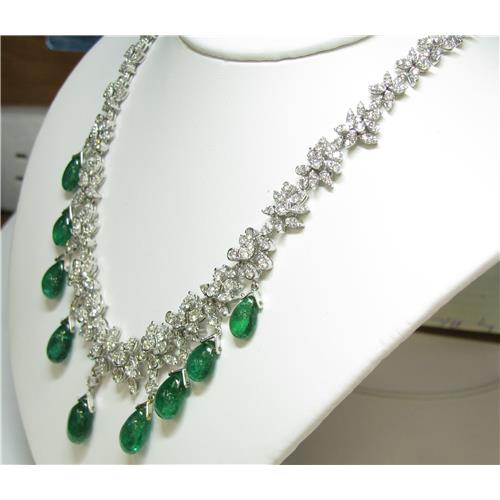 Diamond and emerald  Necklace