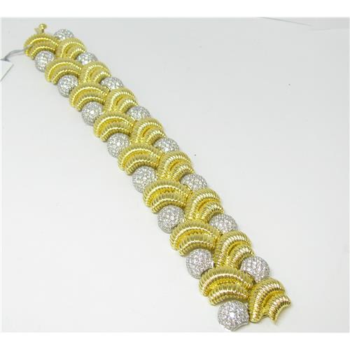 18k yellow gold Ladies15.5 ct Pave' set Diamond Bracelet
