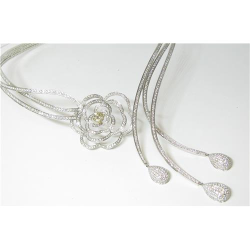 Ladies 18k Collar Necklace with  1.5ct  center Diamond