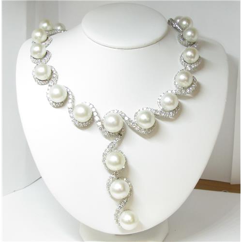 18k Ladies 43 Carat Diamond and South Sea Pearl Necklace