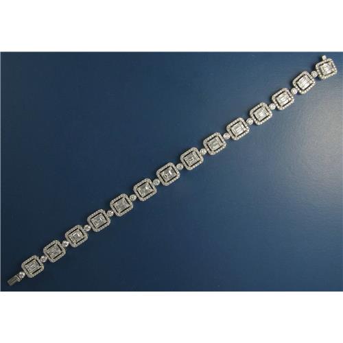 Ladies 18k white gold Diamond Bracelet - B0233