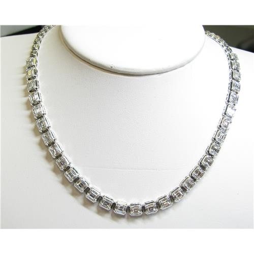 18K white gold Emerald Cut  diamond necklace