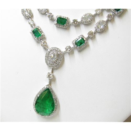 Ladies 18k White Gold Emerald snd diamond Necklace