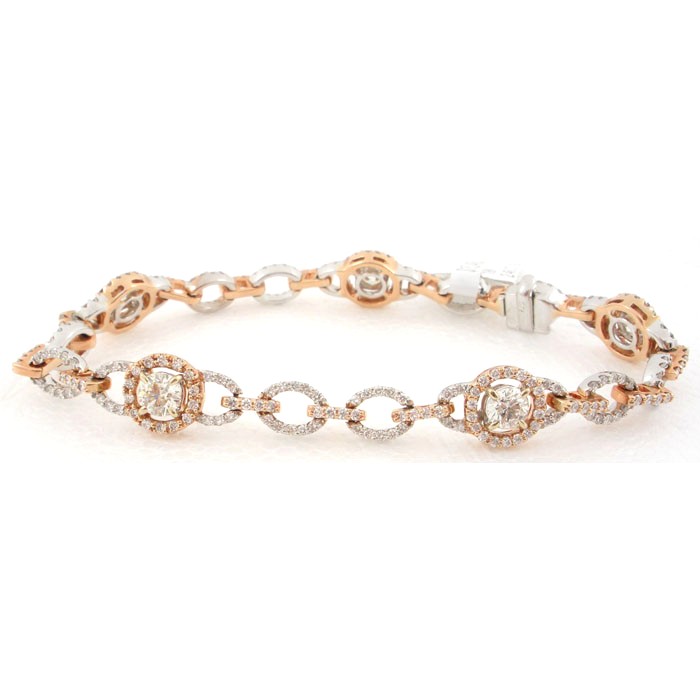 Exquisite Gregg Ruth Diamond Bracelet - 969