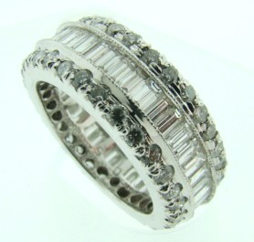 Gorgeous 4.40 Carat Baguette And Round Diamond Band - 74269