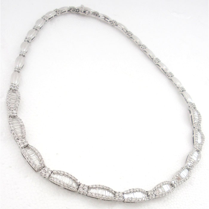 Gorgeous Diamond Neklace - z3019